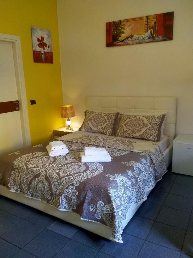 Orange Villa Hotel Тирана Екстериор снимка