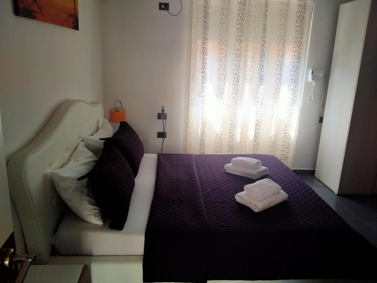 Orange Villa Hotel Тирана Екстериор снимка